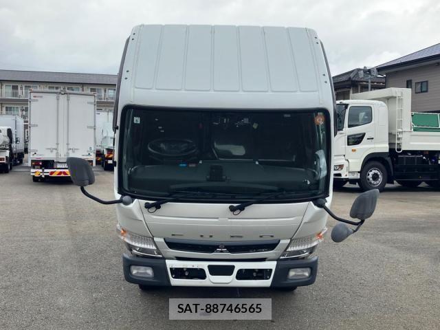 Mitsubishi CANTER 2019-06 8073163-20
