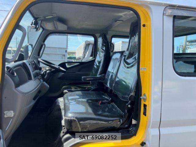 Mitsubishi CANTER 2021-01 8073165-25