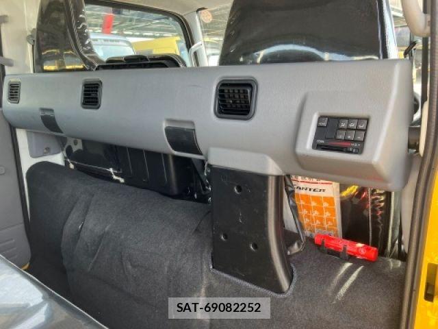 Mitsubishi CANTER 2021-01 8073165-28