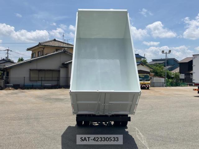 Mitsubishi CANTER 2026-01 8073160-9
