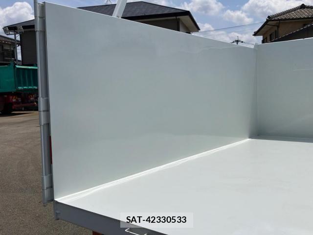 Mitsubishi CANTER 2026-01 8073160-11