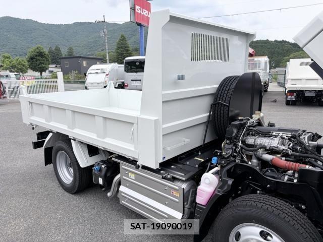 Mitsubishi CANTER 2026-03 8073161-20