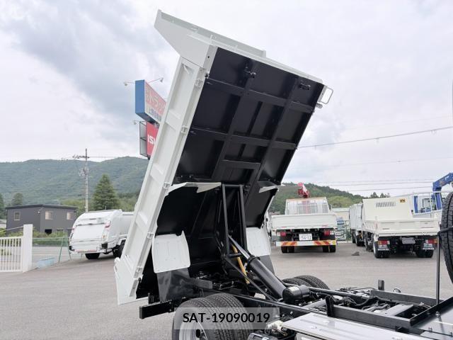 Mitsubishi CANTER 2026-03 8073161-22