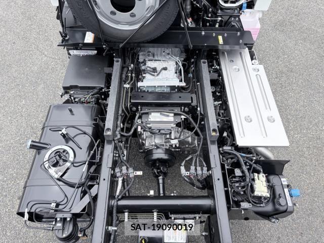 Mitsubishi CANTER 2026-03 8073161-26