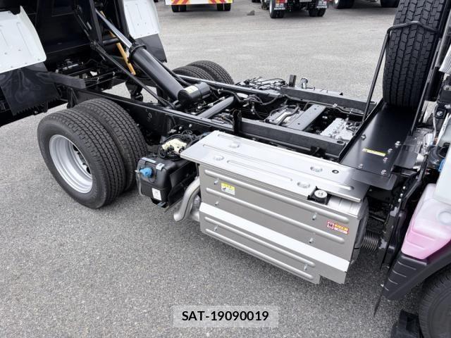 Mitsubishi CANTER 2026-03 8073161-28
