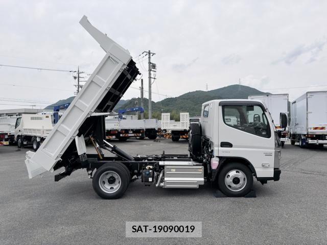 Mitsubishi CANTER 2026-03 8073161-4