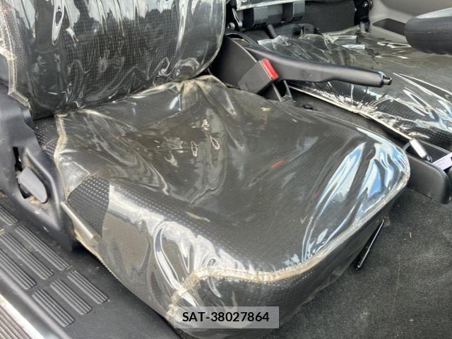 Mitsubishi CANTER 2023-06 8073162-15