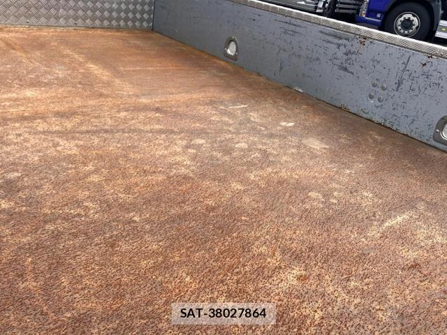 Mitsubishi CANTER 2023-06 8073162-8