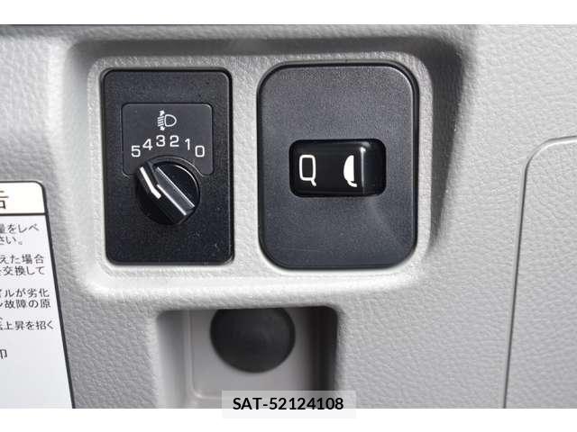 Mitsubishi CANTER 2017-12 8098393-17