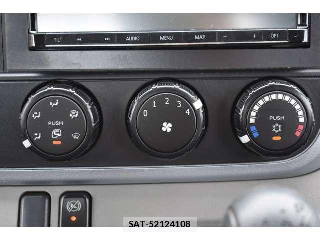 Mitsubishi CANTER 2017-12 8098393-21
