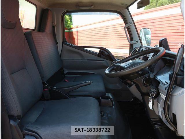 Mitsubishi CANTER 2019-07 8098394-23