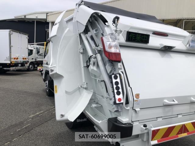 Mitsubishi CANTER 2026-03 8098389-27