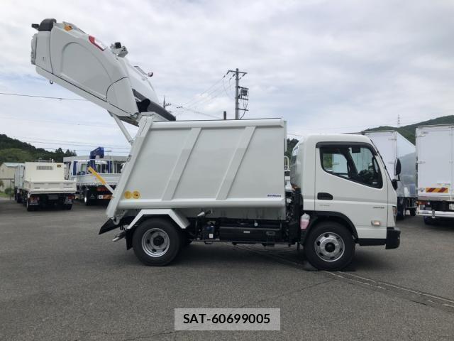 Mitsubishi CANTER 2026-03 8098389-4