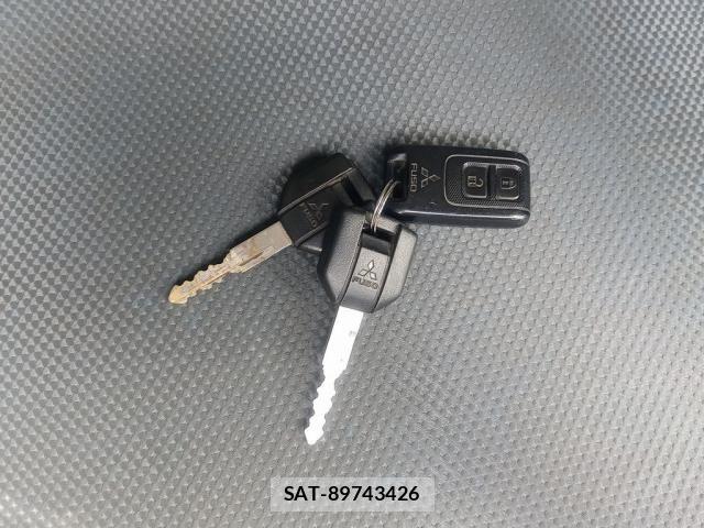 Mitsubishi CANTER 2014-07 8098395-29