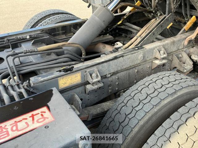 Mitsubishi CANTER 2018-03 8098396-13