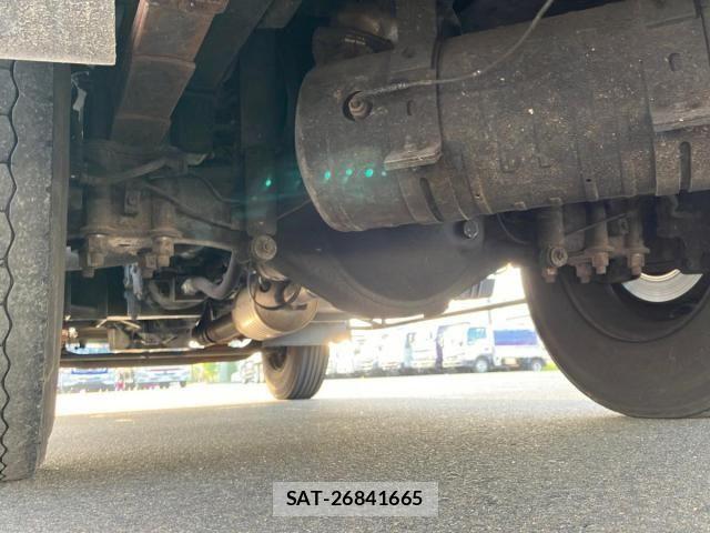 Mitsubishi CANTER 2018-03 8098396-15