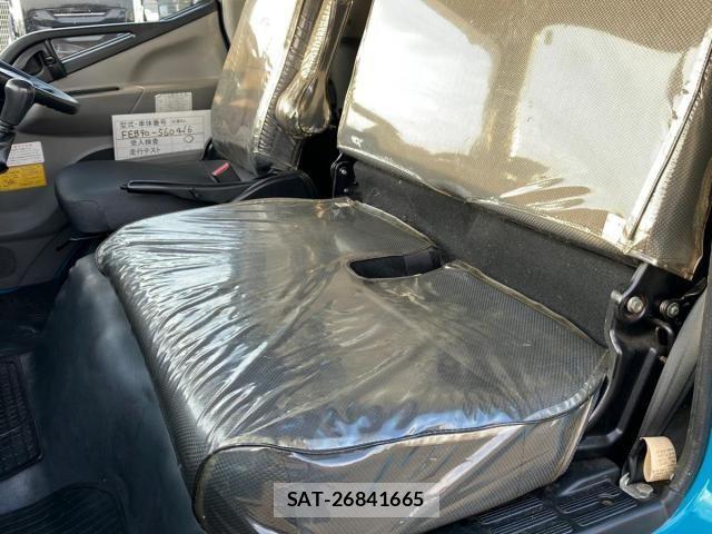 Mitsubishi CANTER 2018-03 8098396-19