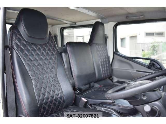 Mitsubishi CANTER 2017-01 8098397-12