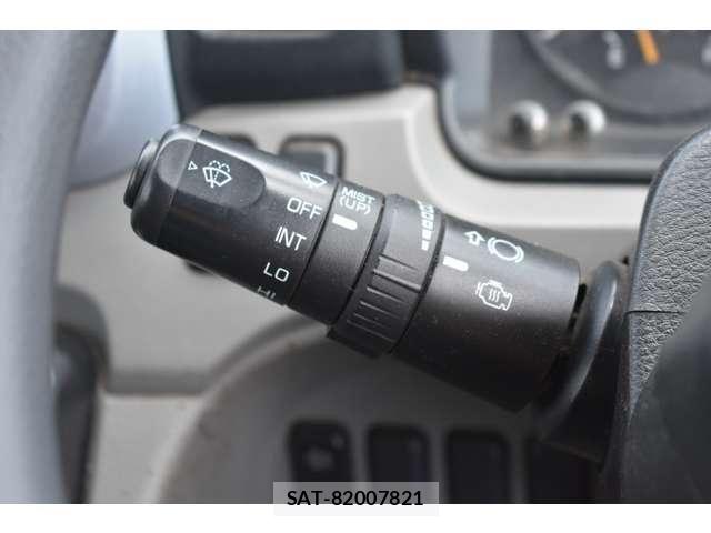 Mitsubishi CANTER 2017-01 8098397-17