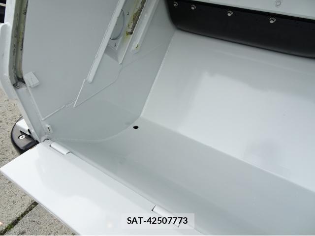 Mitsubishi CANTER 2026-03 8098390-13