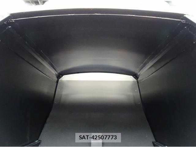 Mitsubishi CANTER 2026-03 8098390-17