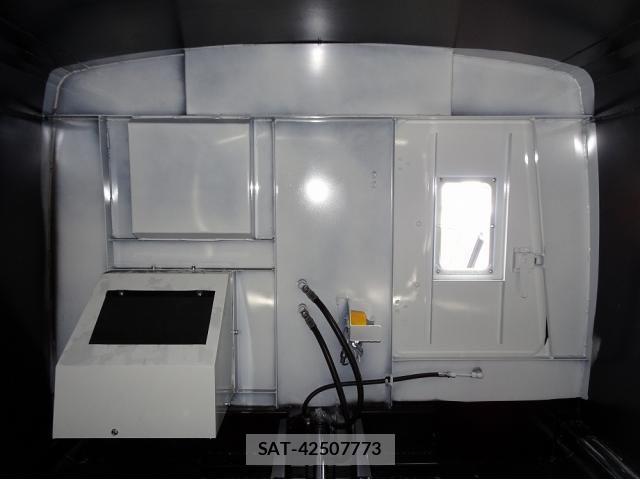 Mitsubishi CANTER 2026-03 8098390-21