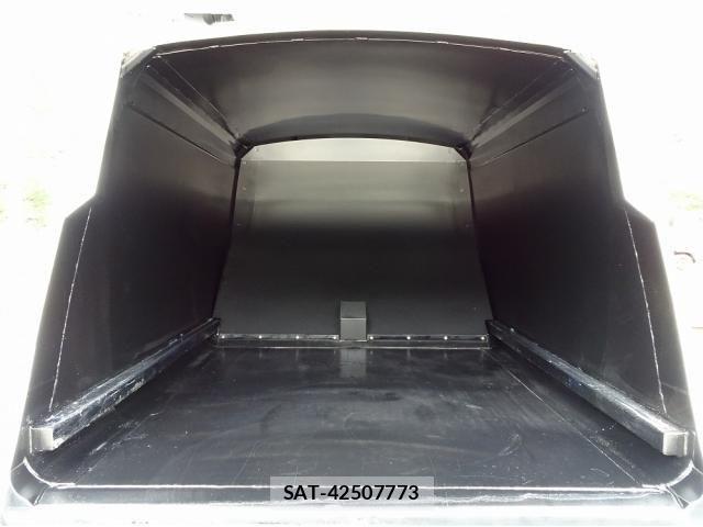 Mitsubishi CANTER 2026-03 8098390-6