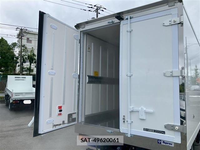 Mitsubishi CANTER 2026-07 8129296-9