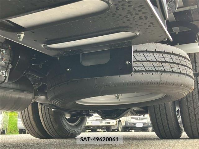 Mitsubishi CANTER 2026-07 8129296-27