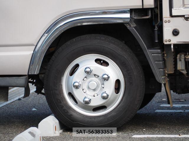 Mitsubishi CANTER 2012-08 8129300-9