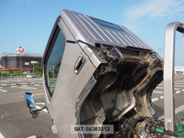 Mitsubishi CANTER 2012-08 8129300-23
