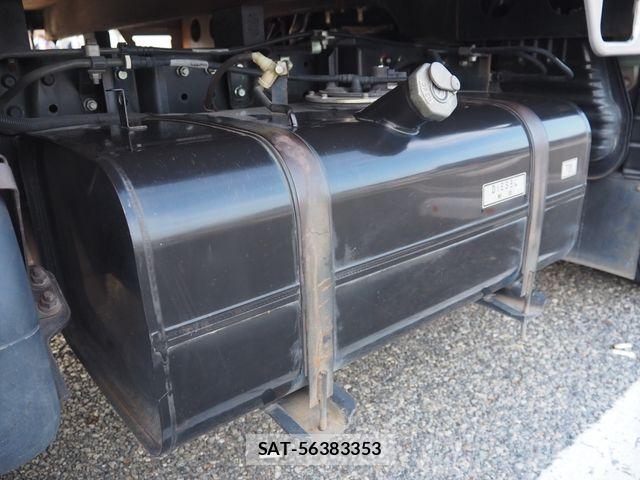 Mitsubishi CANTER 2012-08 8129300-27