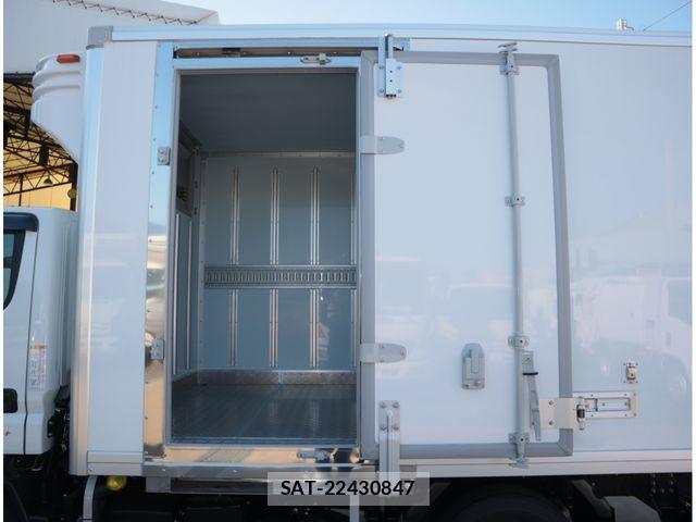 Mitsubishi CANTER 2025-07 8145551-5