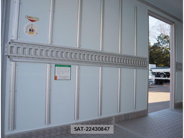 Mitsubishi CANTER 2025-07 8145551-8