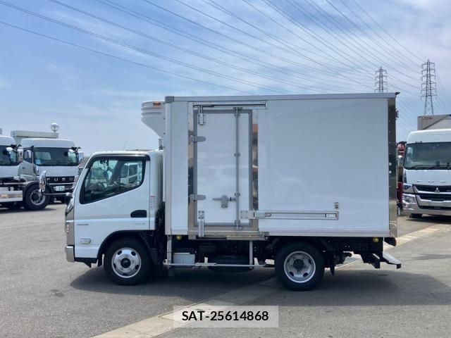 Mitsubishi CANTER 2025-02 8145552-4