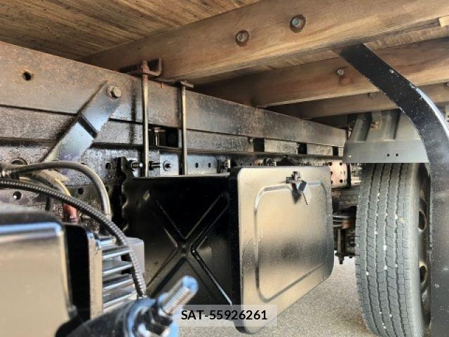 Mitsubishi CANTER 2018-05 8145556-18
