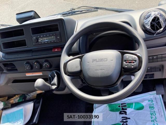 Mitsubishi CANTER 2026-03 8158106-18