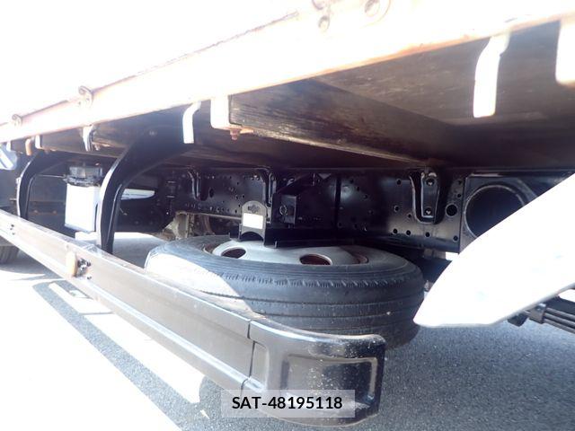 Mitsubishi CANTER 2006-10 8158104-11