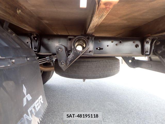 Mitsubishi CANTER 2006-10 8158104-12