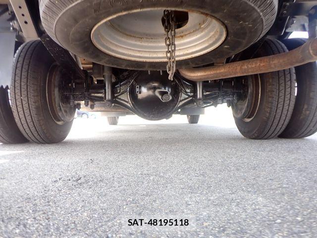 Mitsubishi CANTER 2006-10 8158104-13
