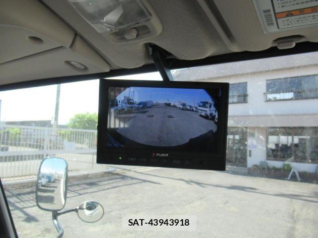 Mitsubishi CANTER 2026-04 8158107-25
