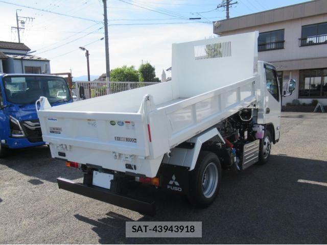 Mitsubishi CANTER 2026-04 8158107-2