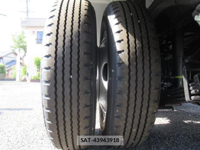 Mitsubishi CANTER 2026-04 8158107-29