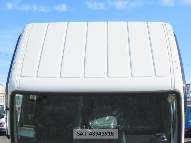 Mitsubishi CANTER 2026-04 8158107-6