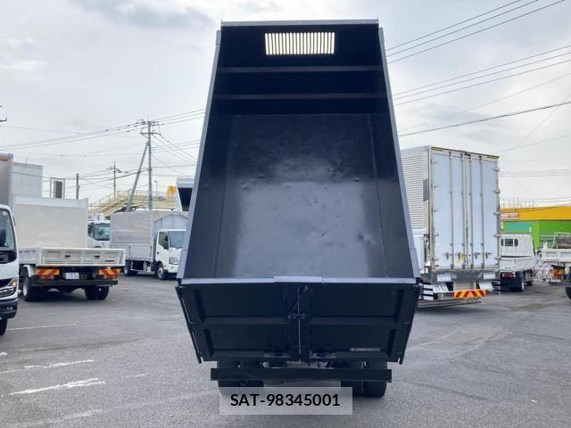Mitsubishi CANTER 2017-12 8158116-9