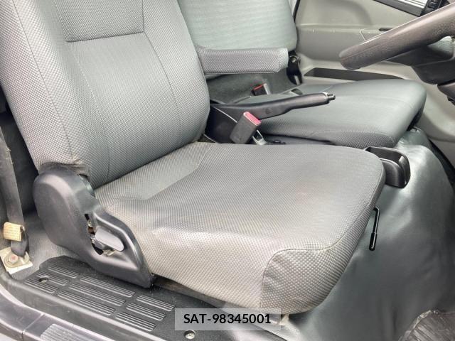 Mitsubishi CANTER 2017-12 8158116-21