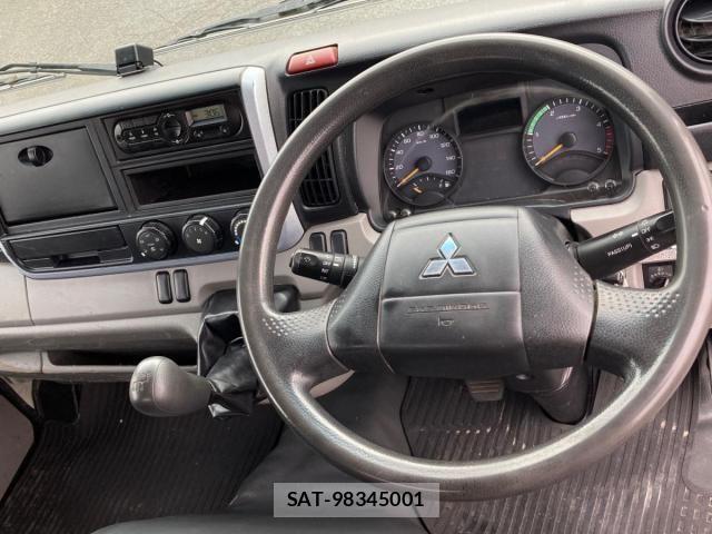 Mitsubishi CANTER 2017-12 8158116-23