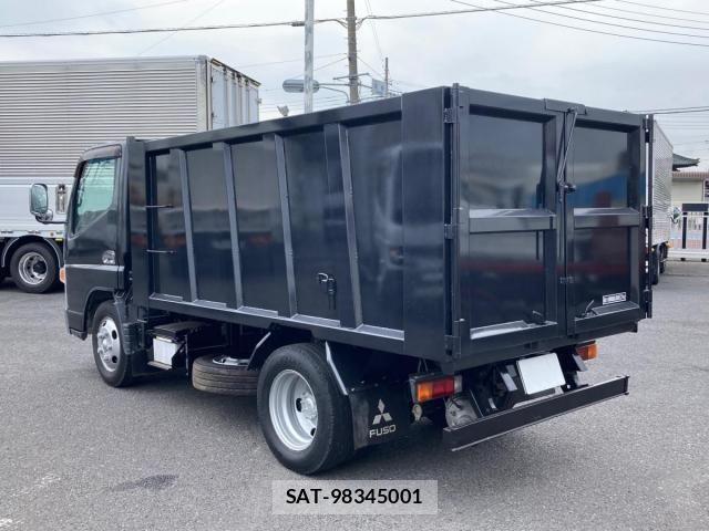 Mitsubishi CANTER 2017-12 8158116-3