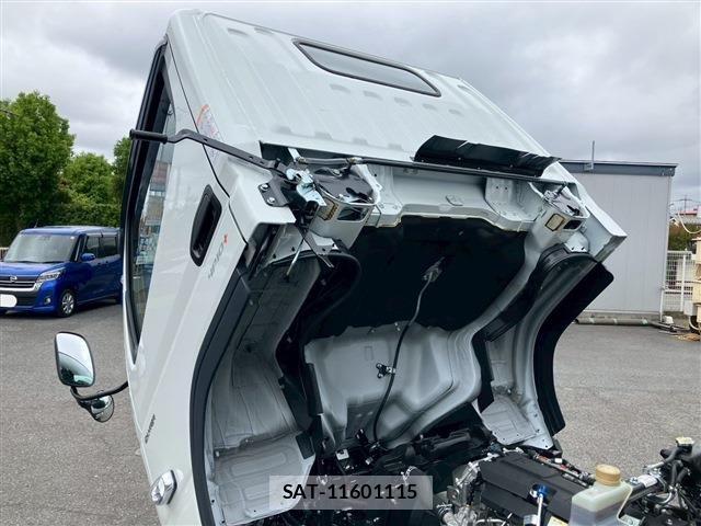 Mitsubishi CANTER 2026-07 8158111-14