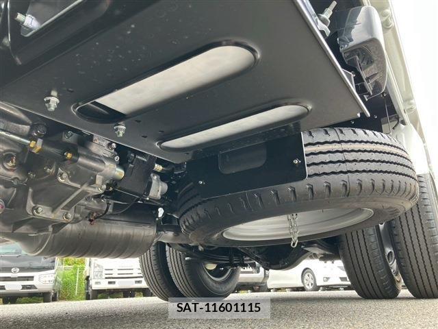 Mitsubishi CANTER 2026-07 8158111-27